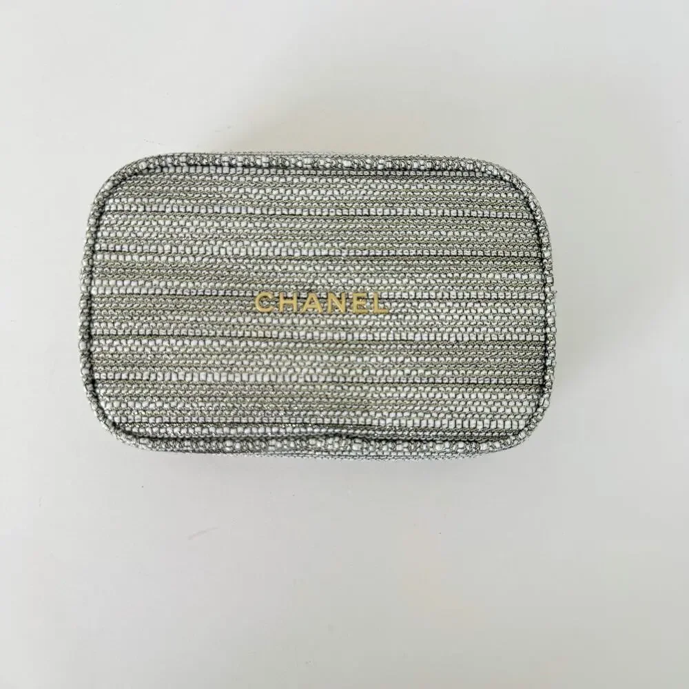 CHANEL textured silver